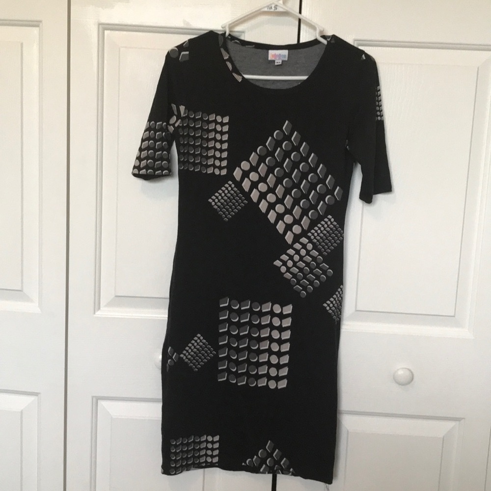 Lularoe knee length dress black and gray